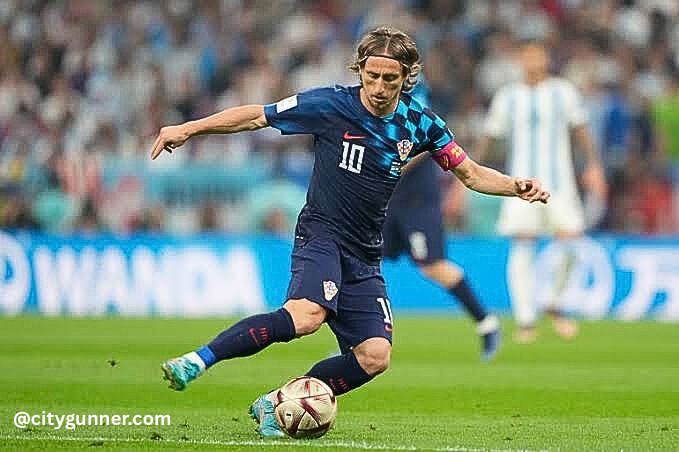 @citygunner-1 Midfield Master Modric Makes Milan Move